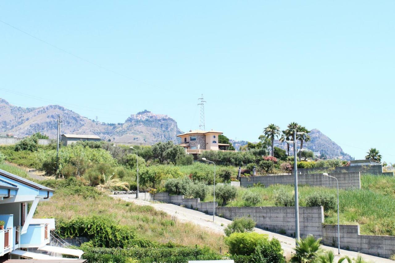 גיארדיני נאקסוס Villa I Minnulareddi מראה חיצוני תמונה
